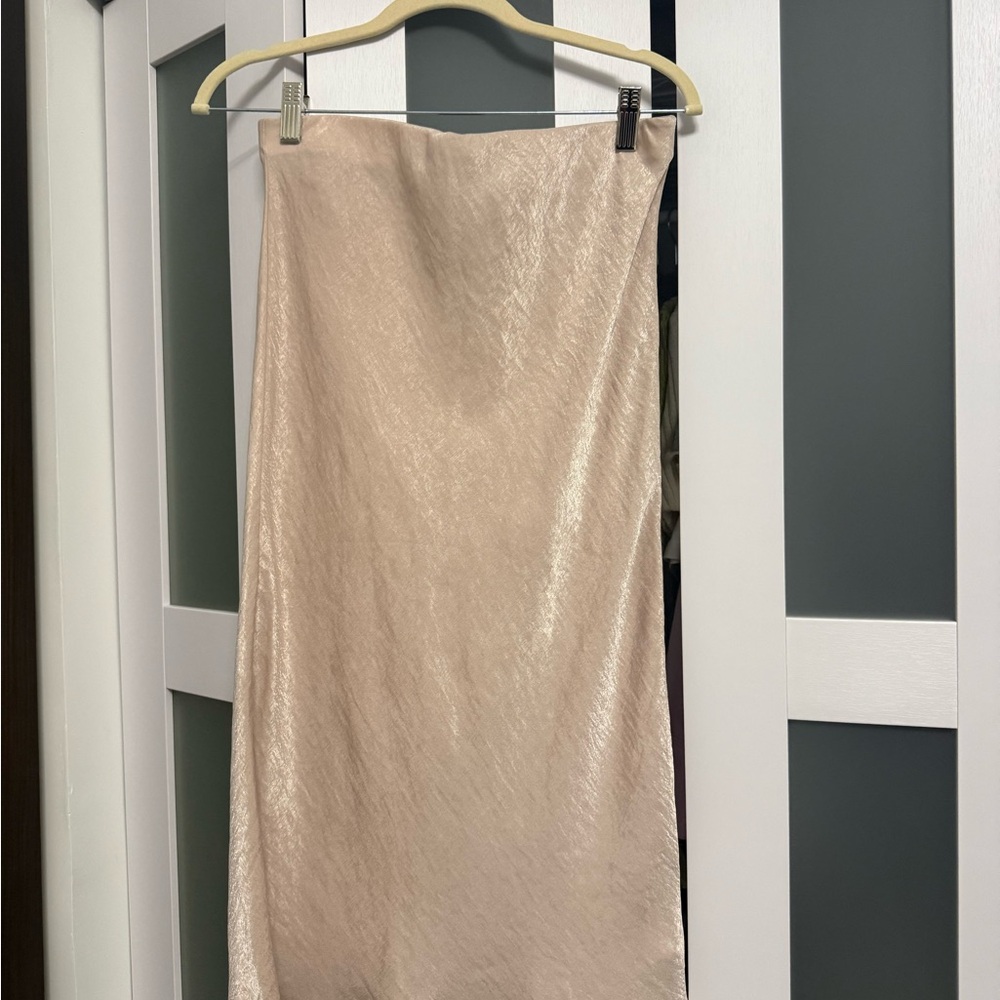 Bobeau Shimmering Cream Pencil Skirt